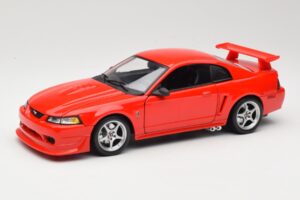 Ford Mustang SVT Cobra R SN95 Rot Maisto 1:18 531872 Metall