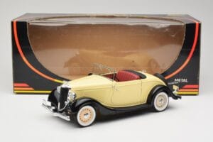 Ford Roadster Dearborn Yellow Solido 1:18 8008 Metall – Bild 8 von 8