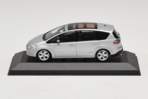 Ford S-Max Silber Minichamps 1:43 SMAX001 Metall