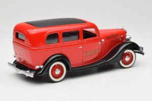 Ford Sedan Rot Solido 1:18 8066 Metall – Bild 3 von 8