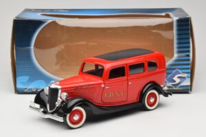 Ford Sedan Rot Solido 1:18 8066 Metall – Bild 8 von 8