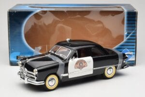 Ford Sedan Washington State Police Solido 1:18 8158 Metall – Bild 8 von 8