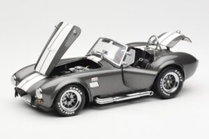 Ford Shelby Cobra 427 S/C Grau Metallic Mit Weissen Streifen Kyosho 1:18 08045GRW Metall – Bild 2 von 8