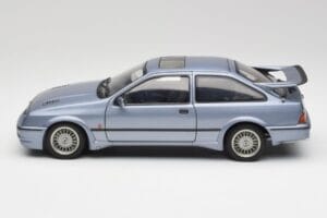 Ford Sierra RS Cosworth Moonstone Blau AUTOart 1:18 72863 Metall – Bild 4 von 8