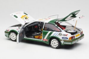 Ford Sierra RS Cosworth #8 D. Auriol / B. Occelli Rally Tour de Corse 1988 AUTOart 1:18 88812 Metall – Bild 5 von 8