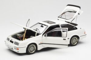 Ford Sierra RS Cosworth Weiss AUTOart 1:18 72862 Metall – Bild 2 von 8