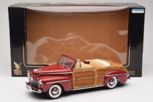 Ford Sportsman Rot Road Signature 1:18 20048 Metall – Bild 8 von 8