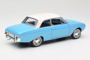 Ford Taunus 17M P2 Blau Revell 1:18 08817 Metall – Bild 3 von 8