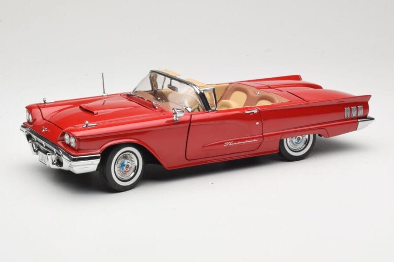 Ford Thunderbird Cabriolet Rot Sun Star 1:18 4311 Metall