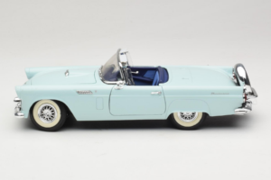 Ford Thunderbird Grün Revell 1:18 8804-G1 Metall – Bild 4 von 8