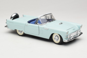 Ford Thunderbird Grün Revell 1:18 8804-G1 Metall – Bild 6 von 8