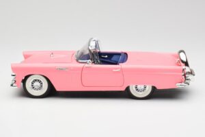 Ford Thunderbird Rosa Revell 1:18 8804 Metall – Bild 4 von 8