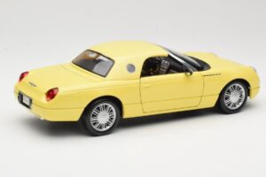 Ford Thunderbird Show Car Gelb Maisto 1:18 50336 Metall – Bild 3 von 8