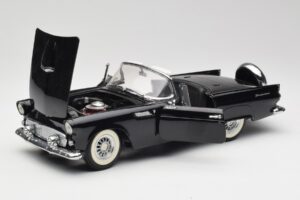 Ford Thunderbird Cabriolet Schwarz Revell 1:18 8818-M1 Metall – Bild 2 von 8