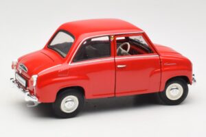 Goggomobil T 250 Rot Revell 1:18 8952 Metall – Bild 2 von 7