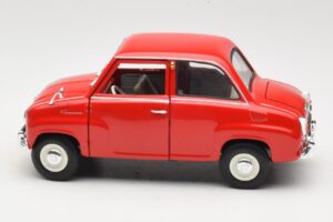 Goggomobil T 250 Rot Revell 1:18 8952 Metall – Bild 3 von 7