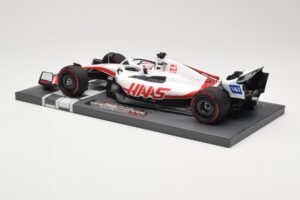 Haas VF-22 #20 K. Magnussen Bahrain GP 2022 Minichamps 1:18 117220120 Metall – Bild 5 von 6