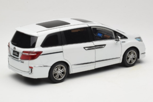 Honda Elysion Weiss OEM 1:18 430056 Metall – Bild 3 von 8