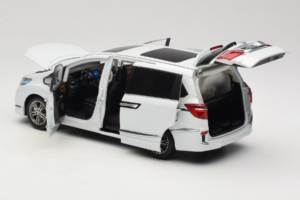 Honda Elysion Weiss OEM 1:18 430056 Metall – Bild 5 von 8