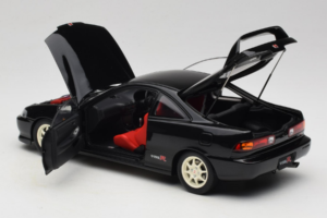 Honda Integra Type R DC2 Pre-Facelift Flamenco Black Pearl MotorHelix 1:18 M85203 Metall – Bild 5 von 8