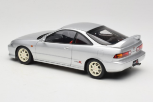 Honda Integra Type R DC2 Pre-Facelift Vogue Silver Metallic MotorHelix 1:18 M85202 Metall – Bild 7 von 8