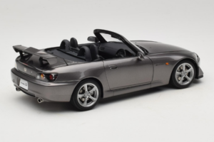 Honda S2000 AP2 Type S Moon Rock Metallic MotorHelix 1:18 M85111 Metall – Bild 4 von 9