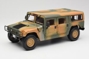 Hummer H1 Station Wagon Military Maisto 1:18 56049 Metall