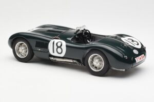 Jaguar C-Type #18 T. Rolt / D. Hamilton 24 Hours of Le Mans Winner 1953 CMC 1:18 M-195 Metall – Bild 5 von 6