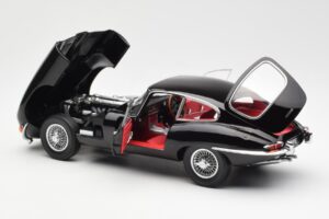 Jaguar E-Type 3.8 Series 1 Schwarz Kyosho 1:18 08954BK Metall – Bild 5 von 8