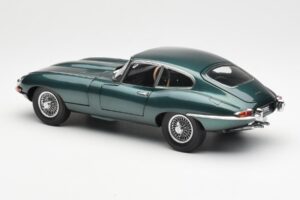 Jaguar E-Type 3.8 Series 1 Dunkelgrün Kyosho 1:18 08954DG Metall – Bild 7 von 8