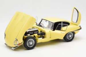 Jaguar E-Type 3.8 Series 1 Hellgelb Kyosho 1:18 08954LY Metall – Bild 2 von 8