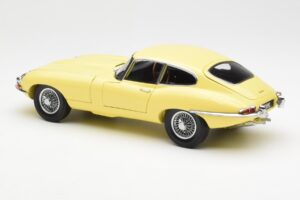 Jaguar E-Type 3.8 Series 1 Hellgelb Kyosho 1:18 08954LY Metall – Bild 7 von 8