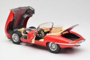 Jaguar E-Type Cabriolet Rot Bburago 1:18 3016 Metall – Bild 5 von 8