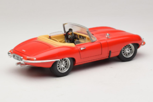 Jaguar E-Type Series 1 Cabriolet Rot Bburago 1:18 3038 Metall – Bild 3 von 8