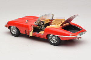 Jaguar E-Type Series 1 Cabriolet Rot Bburago 1:18 3038 Metall – Bild 5 von 8