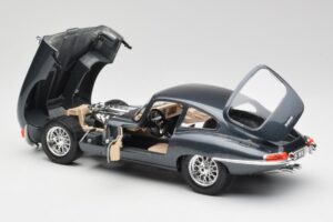 Jaguar E-Type Series 1 Grün Bburago 1:18 3018-M1 Metall – Bild 7 von 8