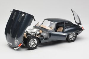 Jaguar E-Type Series 1 Grün Bburago 1:18 3018-M1 Metall – Bild 8 von 8