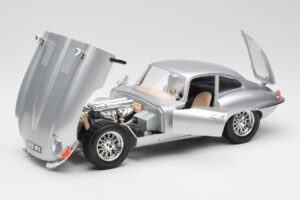 Jaguar E-Type Series 1 Silber Bburago 1:18 3018-M2 Metall – Bild 2 von 8