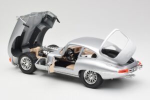 Jaguar E-Type Series 1 Silber Bburago 1:18 3018-M2 Metall – Bild 5 von 8