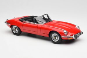 Jaguar E-Type Roadster Series III V12 Rot AUTOart 1:18 73523 Metall – Bild 6 von 8