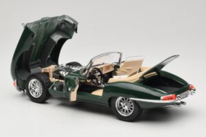 Jaguar E-Type Series 1 Roadster Grün Bburago 1:18 3016-M1 Metall – Bild 5 von 8