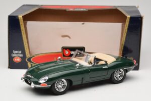 Jaguar E-Type Series 1 Roadster Grün Bburago 1:18 3016-M1 Metall – Bild 8 von 8