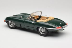 Jaguar E-Type Series 1 Roadster Grün Bburago 1:18 3018-M5 Metall – Bild 7 von 8