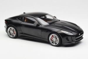 Jaguar F-Type R X152 Matt Schwarz AUTOart 1:18 73652 Komposit – Bild 6 von 8