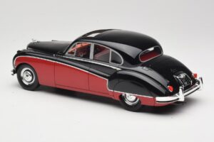 Jaguar Mk VIII Schwarz & Dunkelrot BoS Models 1:18 BOS408 Resin – Bild 5 von 6