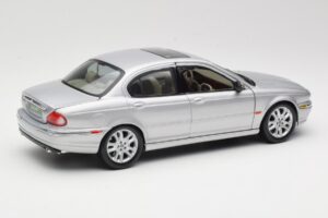 Jaguar X-Type Silber Maisto 1:18 7271328 Metall – Bild 3 von 8