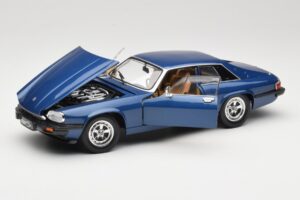 Jaguar XJ-S Blau Road Signature 1:18 92658 Metall – Bild 2 von 8