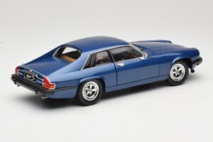 Jaguar XJ-S Blau Road Signature 1:18 92658 Metall – Bild 3 von 8
