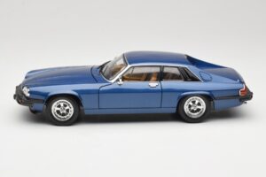 Jaguar XJ-S Blau Road Signature 1:18 92658 Metall – Bild 4 von 8