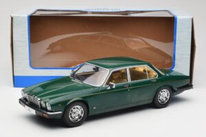Jaguar XJ Series III Dunkelgrün MCG 1:18 MCG18175 Metall – Bild 6 von 6